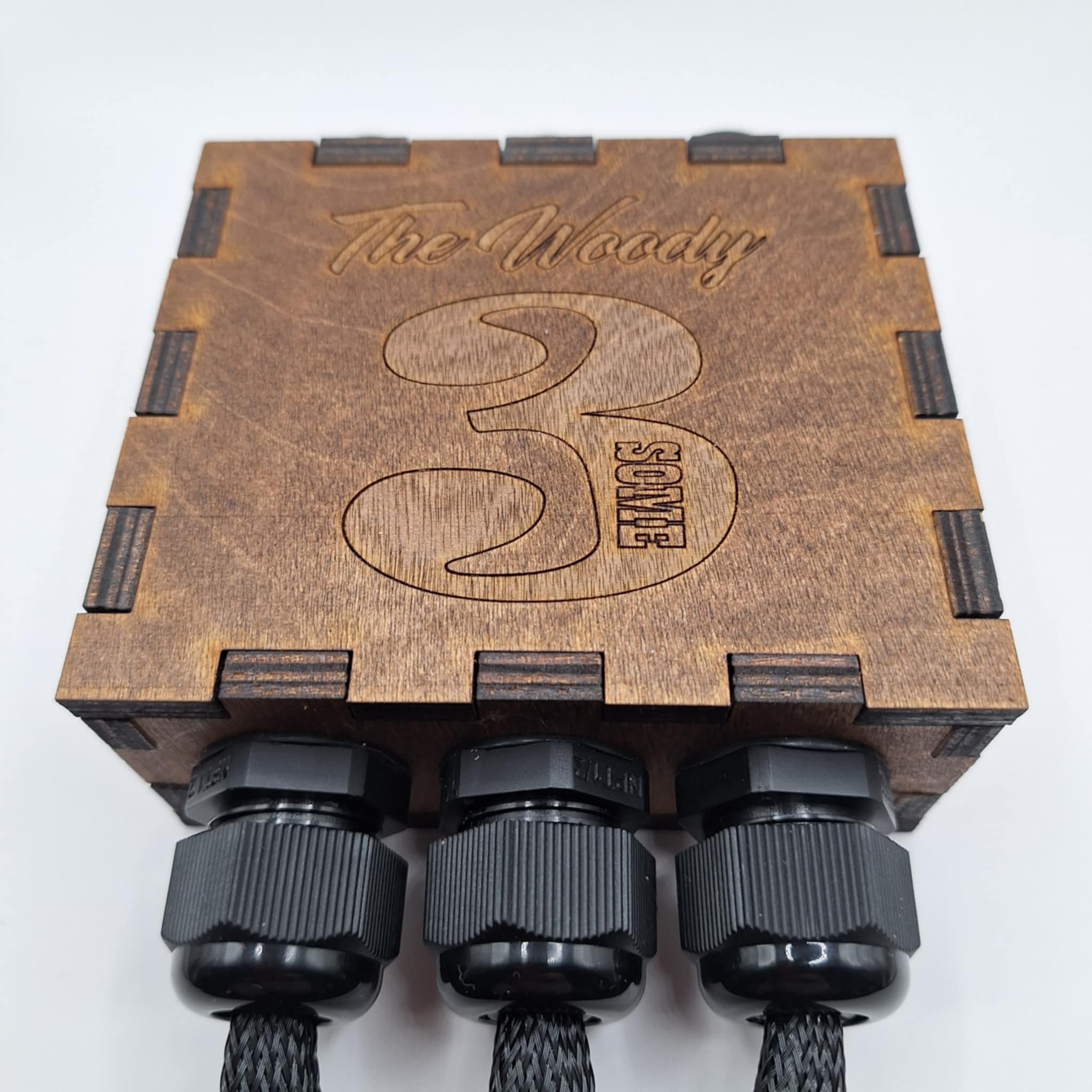The Woody 3some