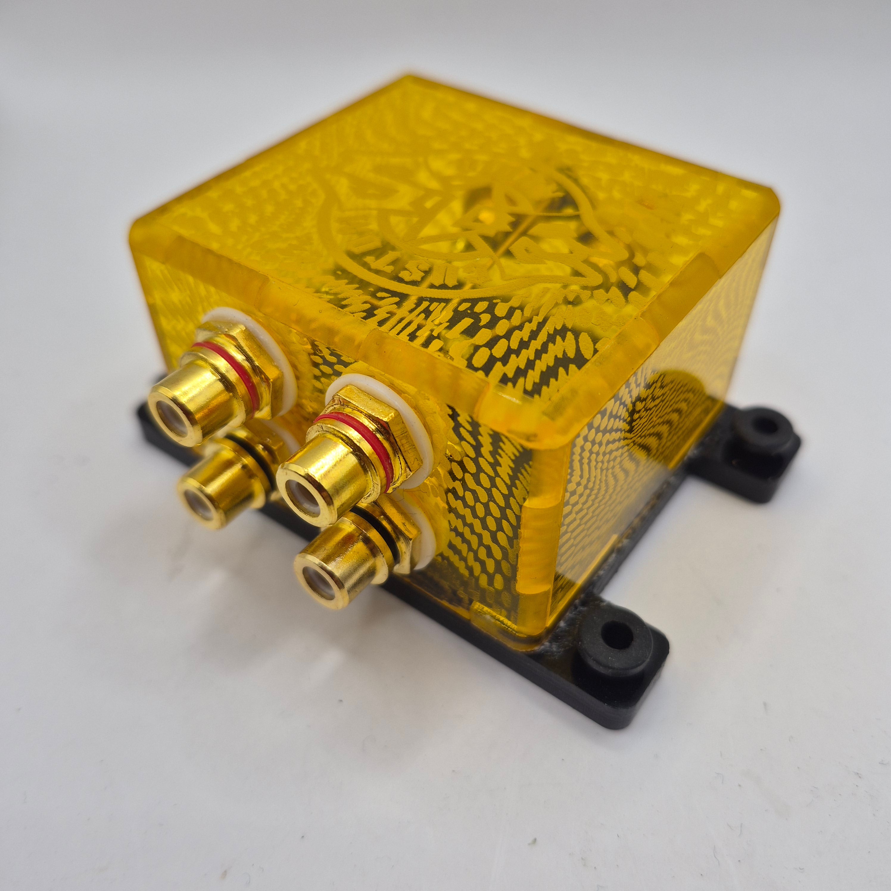 RCA Distribution block 1 to 2